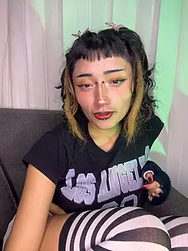 baby_akuma's Live XXX Chat