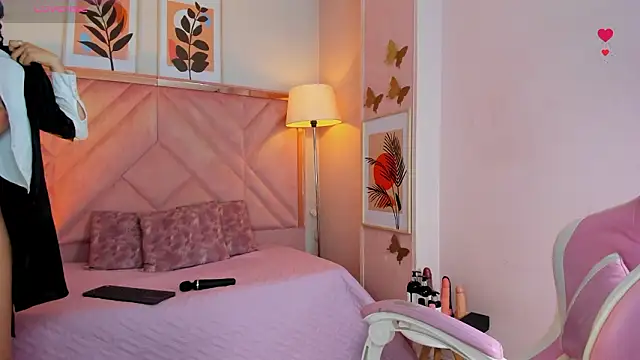 DemiJones_ Adlı Modelin Canlı XXX Sohbeti