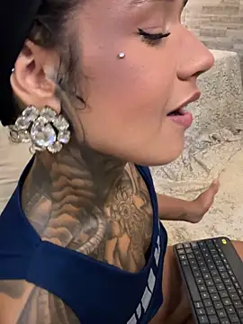 xbigpeach – Naživo XXX chat