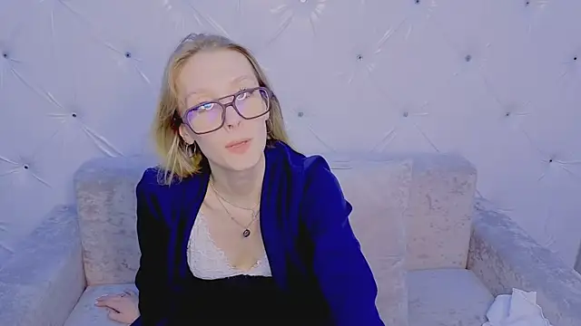 Akiro_Kim7 Chat XXX in diretta