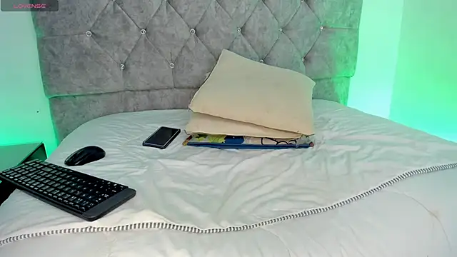 Вебкам-шоу malybu_