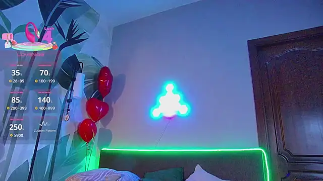 RubyValen Chat XXX live