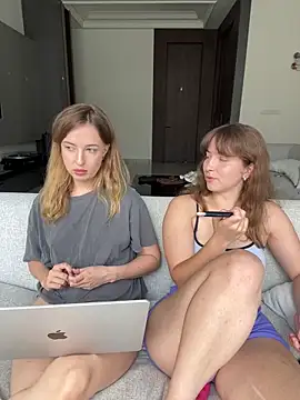 Nura_n_Sarah Webcamshow