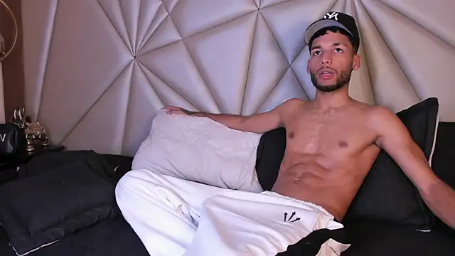 Thiagoferreti Chat XXX in diretta