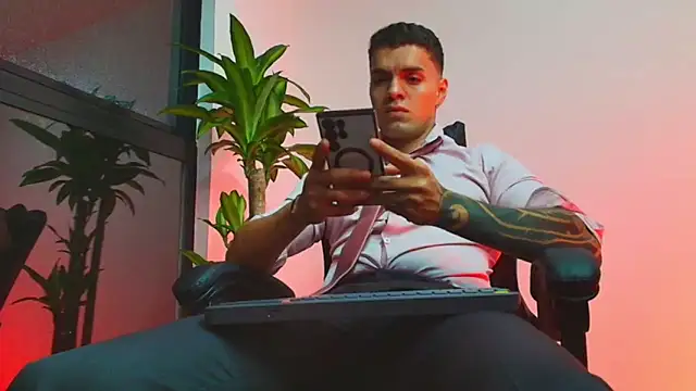 ALPHA_DOMINUS_のライブXXXチャット