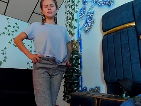 fulfill_fantasies1's Live XXX Chat