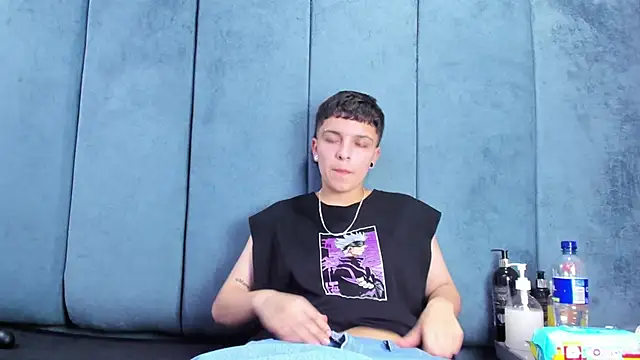 Chat +18 de Megan_Thompson_ ao vivo