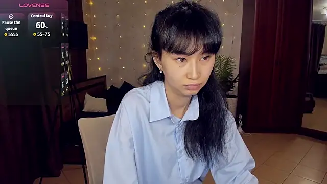 SheilaRareのライブXXXチャット