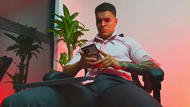 Chat XXX Live ALPHA_DOMINUS_