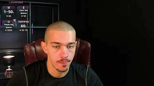 KaydenDrewのライブXXXチャット