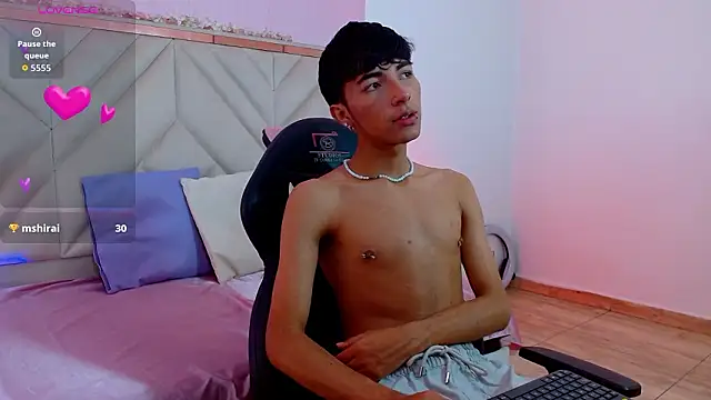 دردشة osamu_tay الجنسية المباشرة