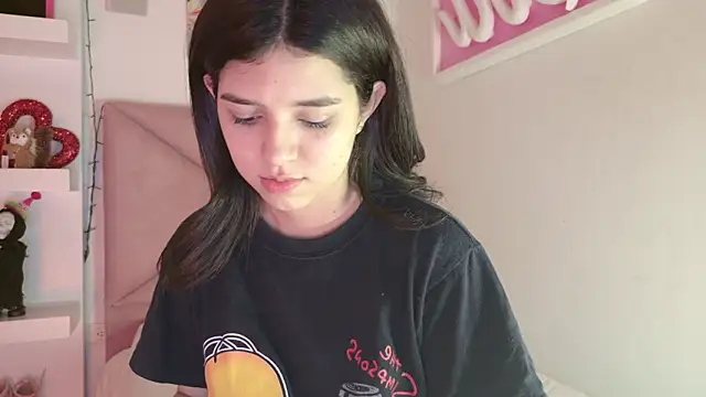 eva_sin18 Adlı Modelin Canlı XXX Sohbeti