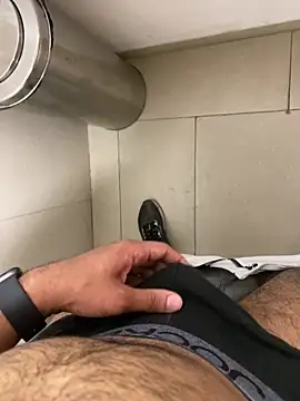 par_0111's Webcam Show