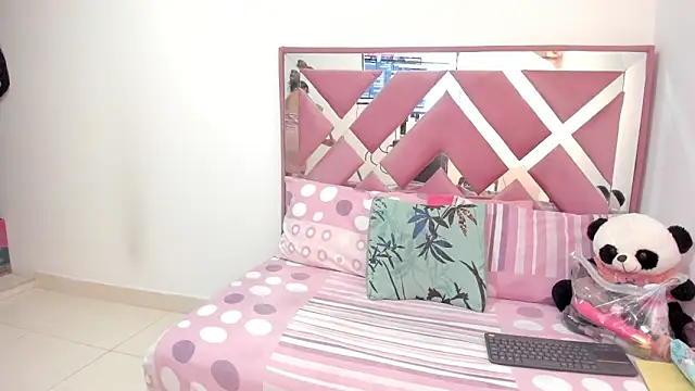 Chat +18 de bellalumi ao vivo