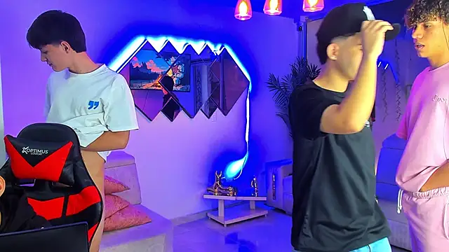 Houseofwarrios Adlı Modelin Canlı XXX Sohbeti