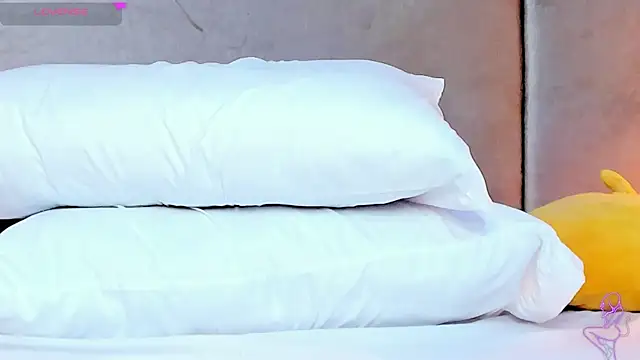 isabel_sofiaa 即時 XXX 聊天