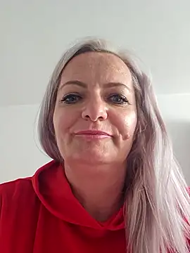 LadyTouch live XXX chat