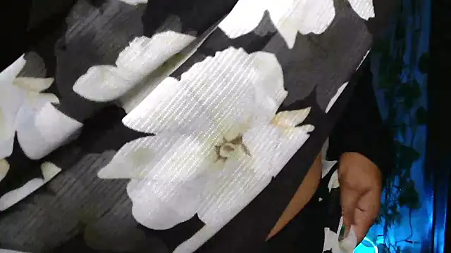 Cute-Hazel élő XXX-chatje