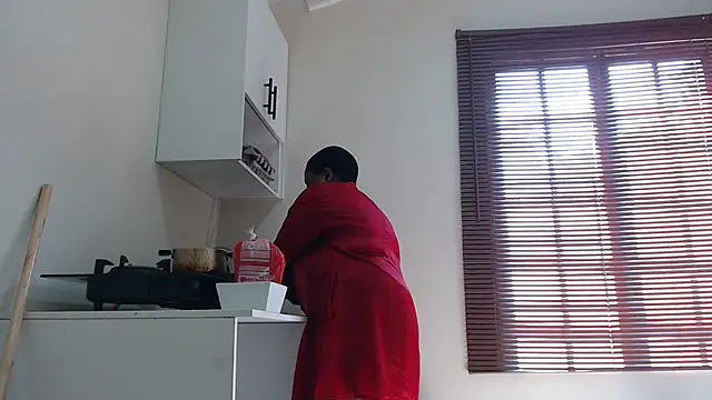 VoluptuousXX5 即時 XXX 聊天