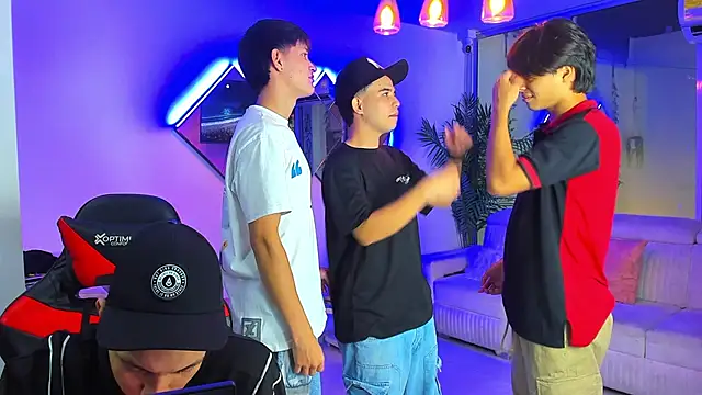 Houseofwarrios' Live XXX Chat