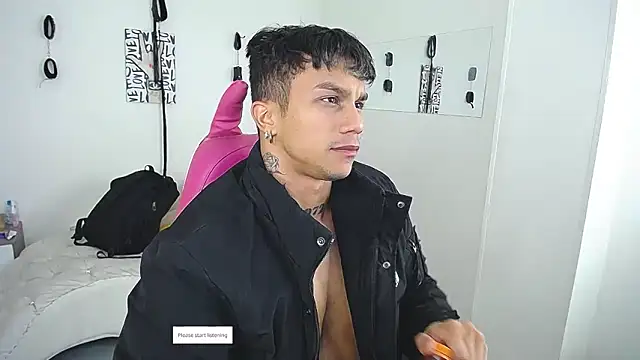 Leonard_Price Chat XXX live