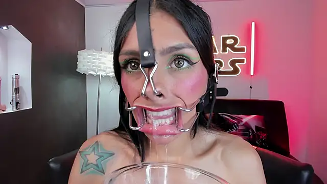 دردشة miss___evangeline الجنسية المباشرة