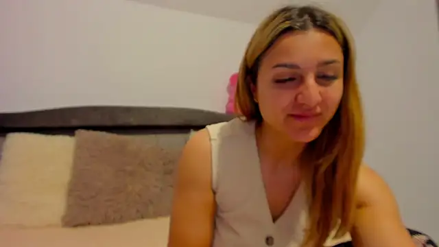 NicolePlay's Live XXX Chat