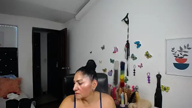 mature_bigboobs10 现场XXX聊天