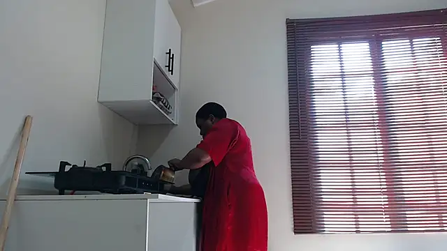 VoluptuousXX5 live XXX chat