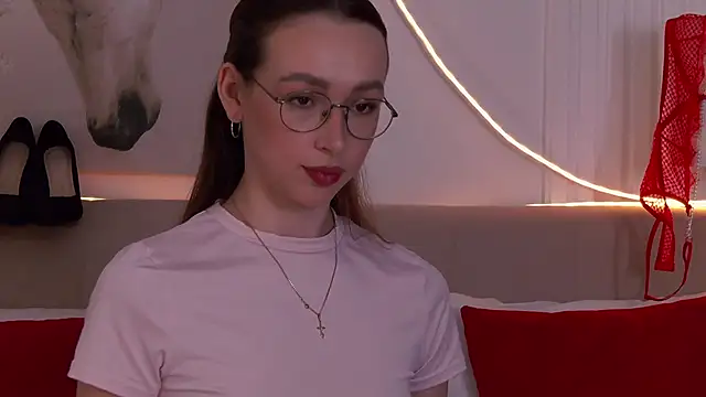 Emily_Simon 即時 XXX 聊天