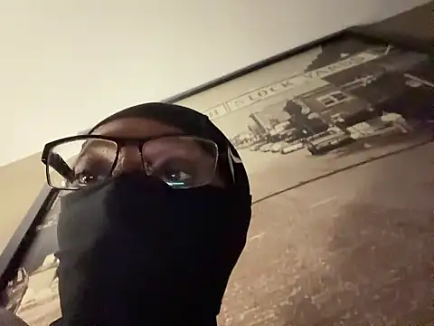 Živý XXX chat CinnaCakesss