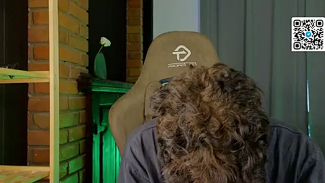 Cute_Mike élő XXX-chatje