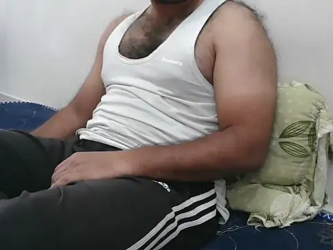 Tamil_Kishore_28's Live XXX Chat