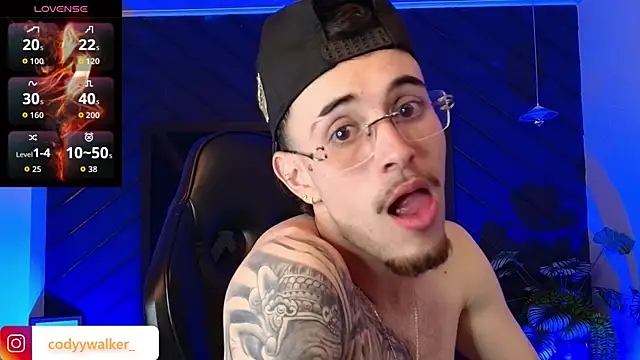 CodyWalkerR's Live XXX Chat
