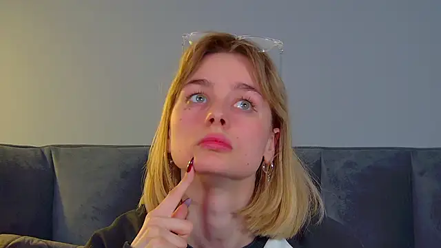 MerlinMeyerのライブXXXチャット