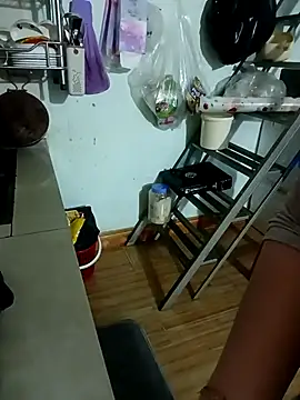 دردشة Emily-lonely الجنسية المباشرة