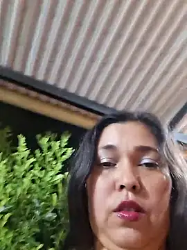 Dirty-Mature35's Live XXX Chat