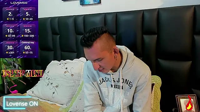 Mike_Waters 即時 XXX 聊天