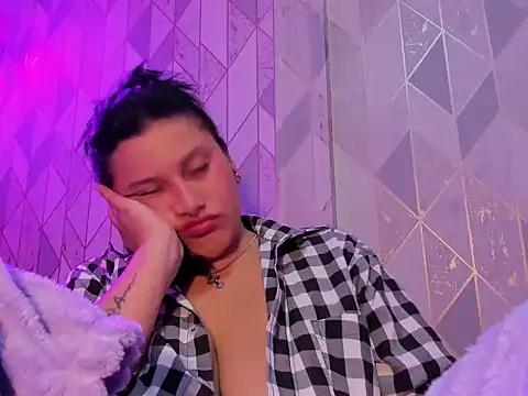 Вебкам-шоу brunne_eva