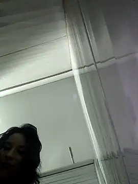 Show modela ZafiroCat na web-kameri