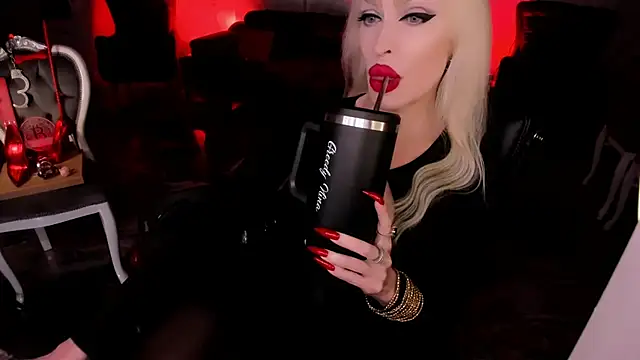 FinDomGodのライブXXXチャット