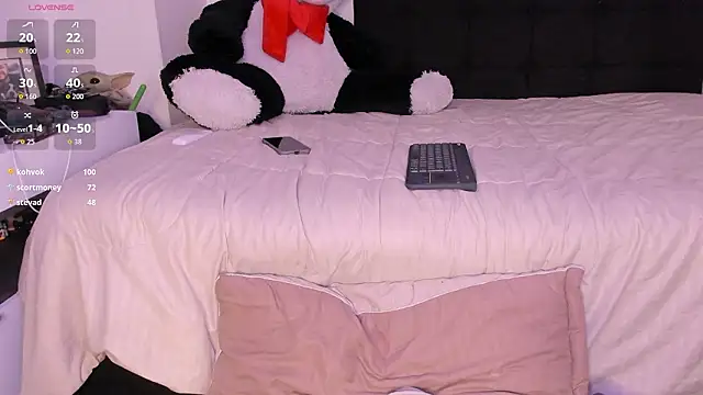 Carlasxdreams 现场XXX聊天