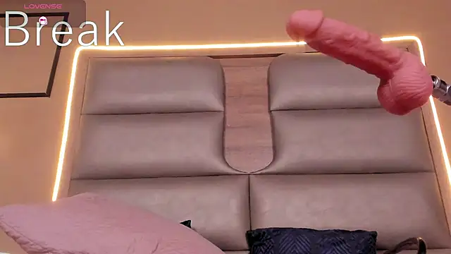 CAYLINCOLLINS 现场XXX聊天