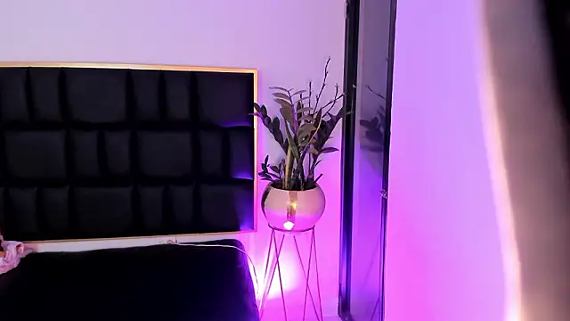 Sembang XXX Secara Langsung Emma_collins01