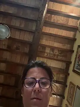 Missgirl0288 现场XXX聊天