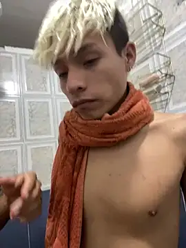 Chatroom XXX en direct de MaxyRyan