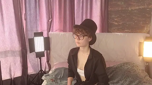 LibbyDuhl: онлайн-секс-чат