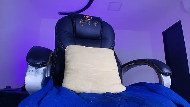 Czat XXX na żywo – naomi_kyse