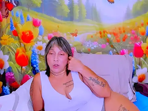 XXX chat uživo modela indianroxy