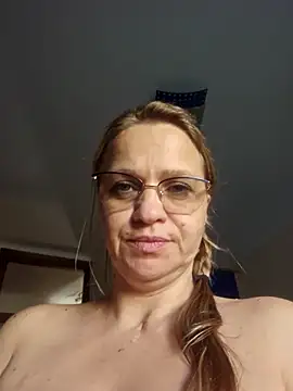 Czat XXX na żywo – BLONDKICIA1